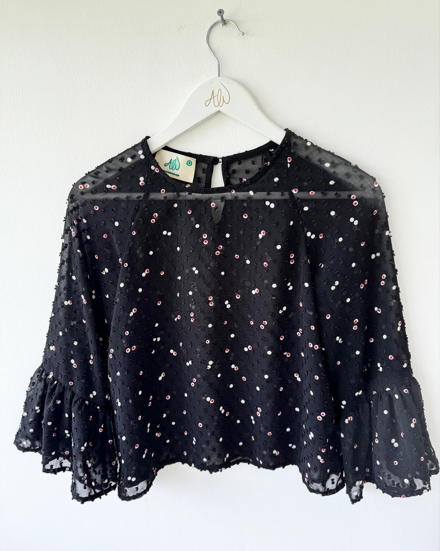 Black forest Top (Second hand)