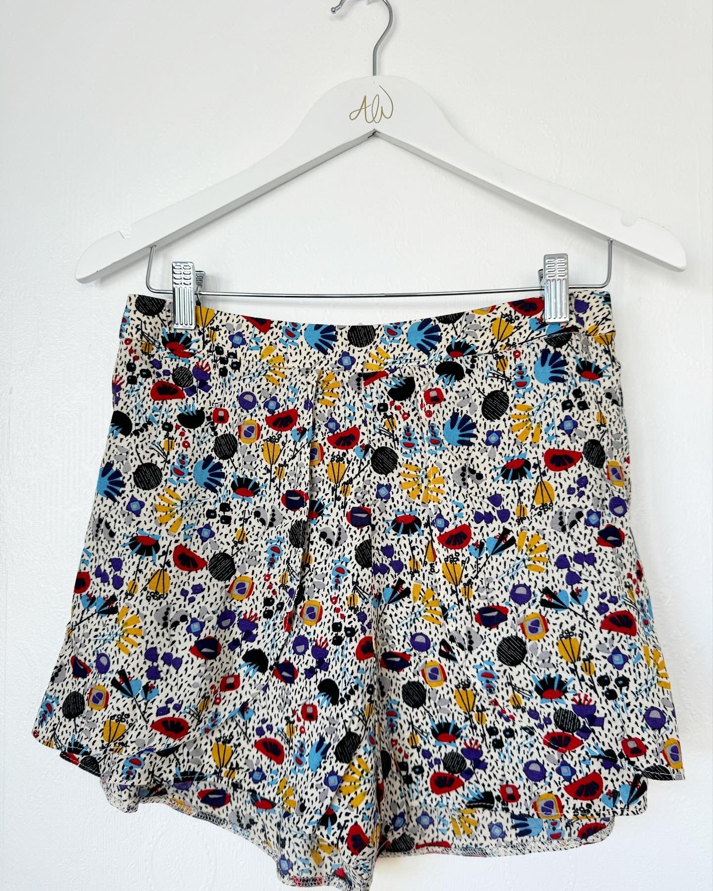 Eclectic Shorts (Second hand)